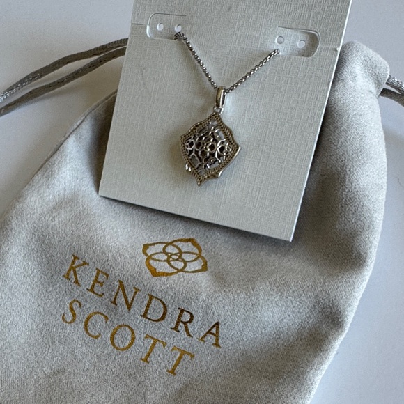 Kendra Scott Kacey Silver Filigree Adjustable Pendant Necklace - Picture 2 of 9